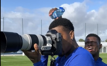 As brincadeiras dos jogadores do PSG no inicio da época 2024/2025 (vídeo)